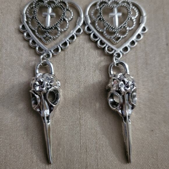 Gothic victorian raven bird skull  earrings with hearts and crosses - Picture 2 of 3